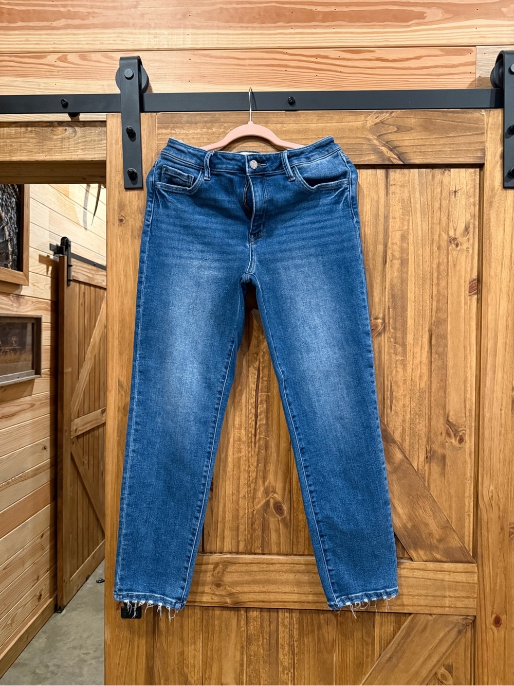 Straight-Leg Women’s Jeans in Medium Blue Wash